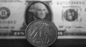 minister-said-rupee-weakened-in-the-last-years-due-to-global-reasons