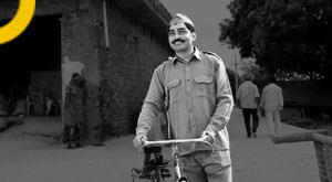 now-the-postman-will-also-teach-financial-management-to-the-villagers