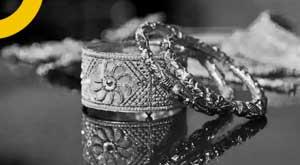 precious-metal-gold-became-expensive-silver-rose