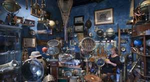 old-is-gold-dig-in-the-world-of-antiques