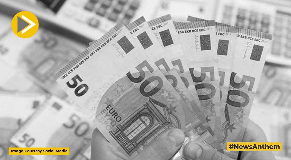 For the first time in 20 years, the euro falls below the dollar