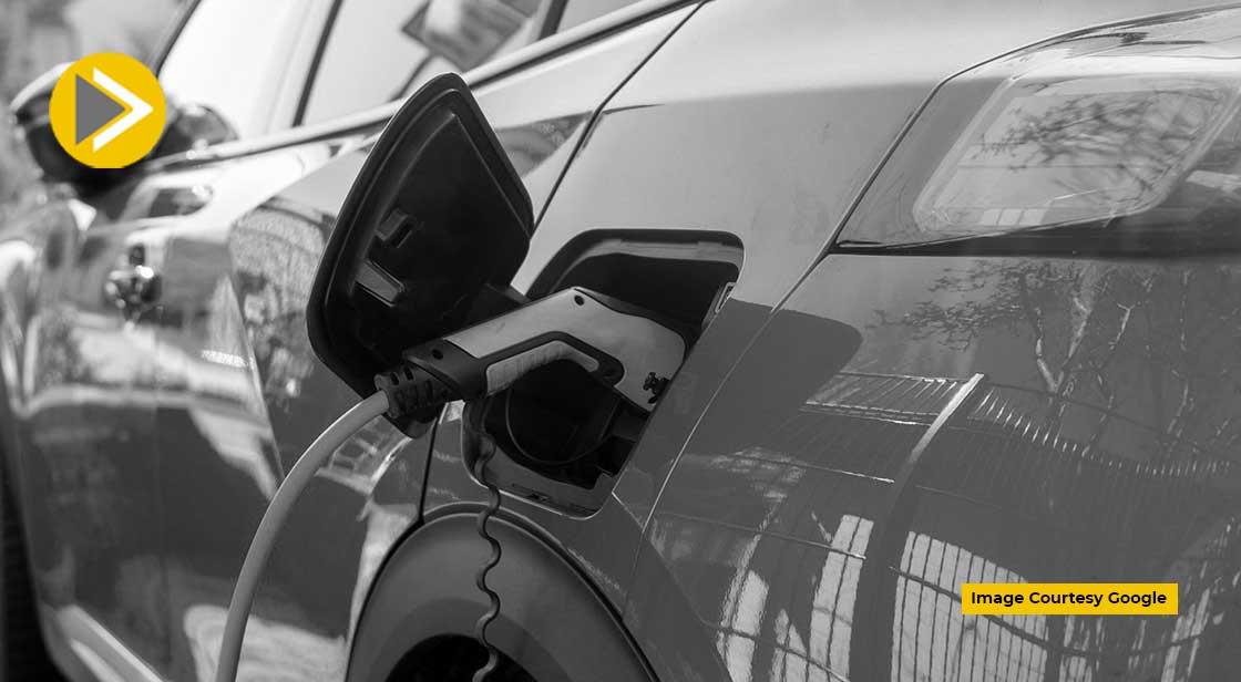 Government orders Electric Vehicle makers to stop new launches