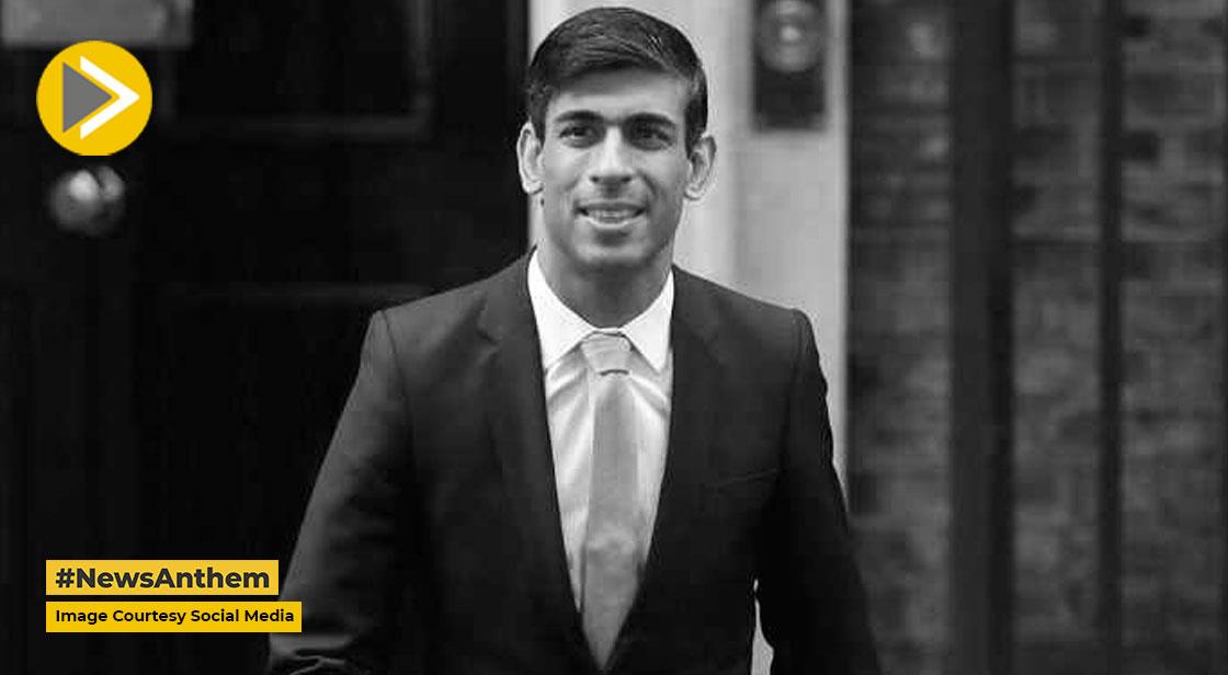 Rishi Sunak Enters PM House With A Garland Of Marigolds Around His Neck