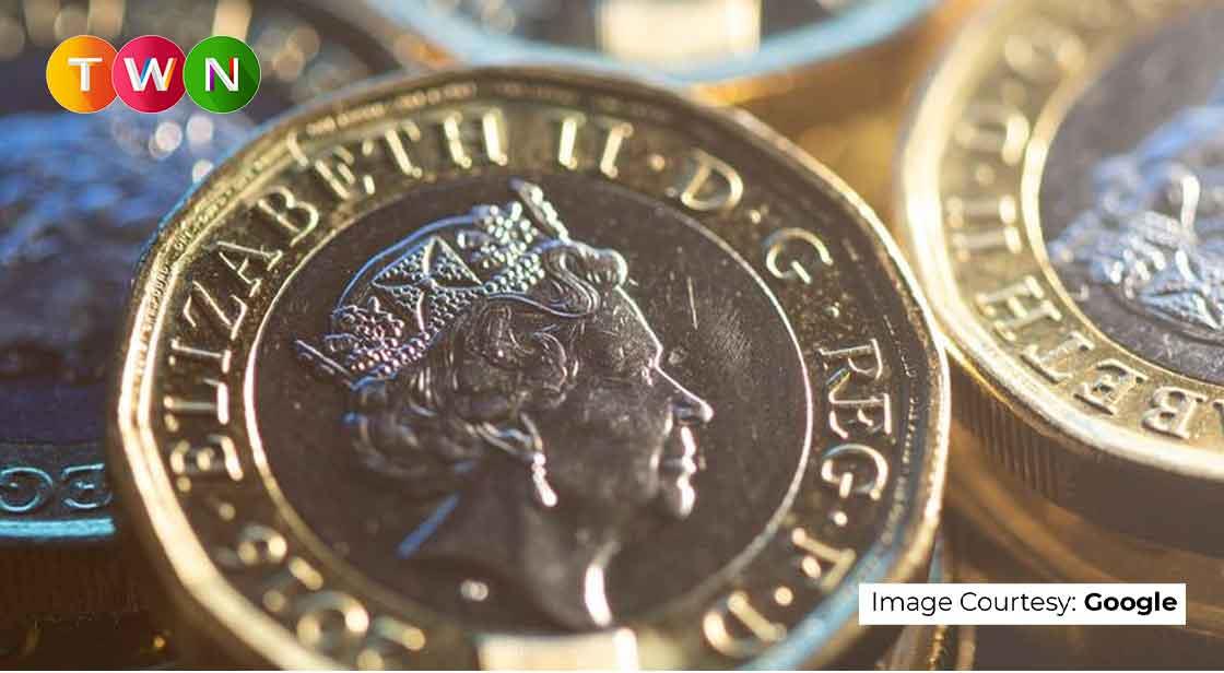 Sterling falls as Investors turn to Domestic Events