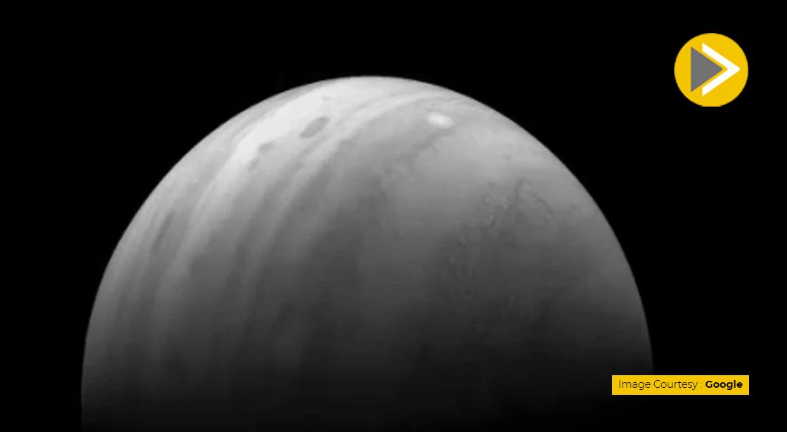बादलों से घिरे Jupiter का शानदार वीडियो NASA ने किया शेयर
