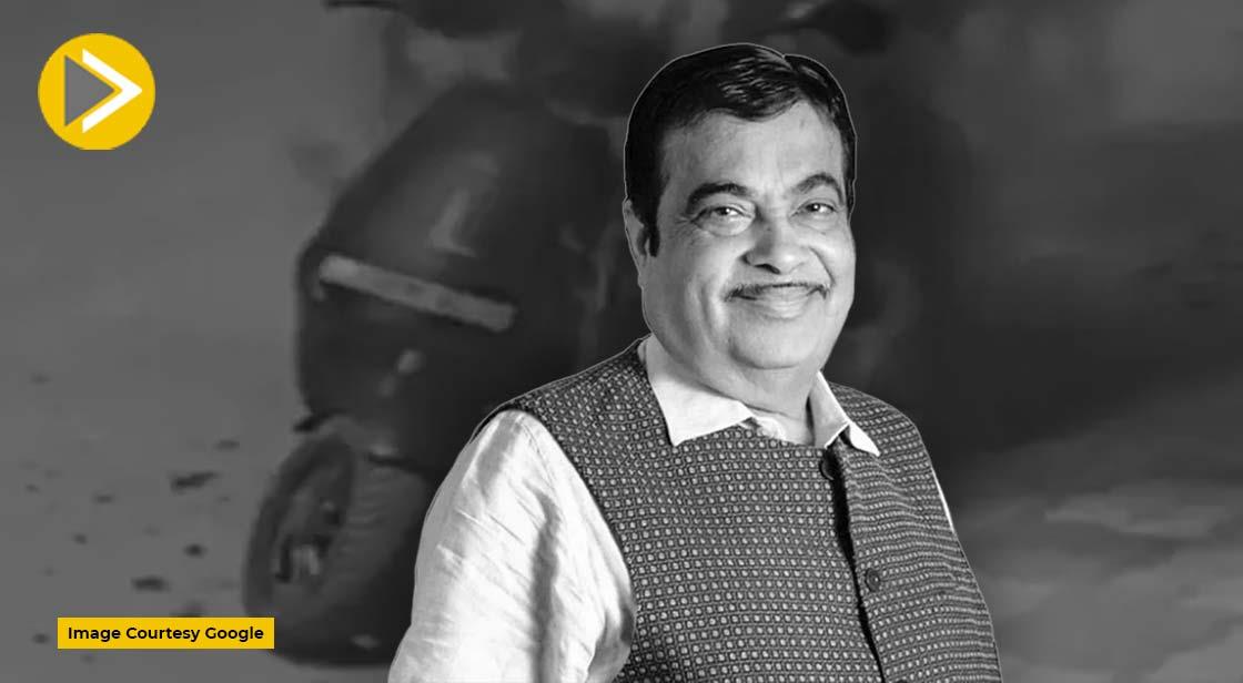 ईवी में आग की घटनाओं पर नितिन गडकरी की चेतावनी